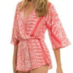 Super sexy and cute Romper by ELAN Size Large 💕